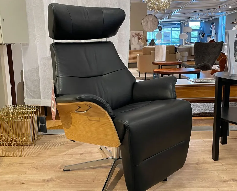 Air Fåtölj med Fotstöd