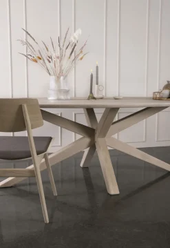 Alcor Soft Ovalt Matbord