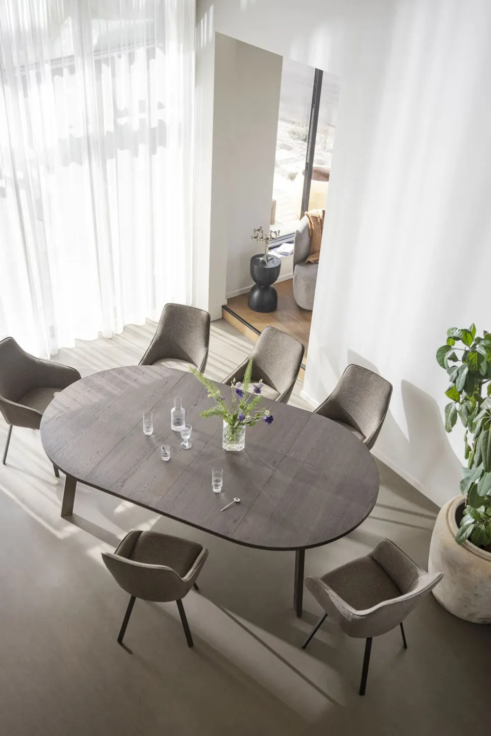 Alison Karmstol | Beige Tyg | Ekben