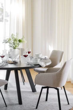 Alison Karmstol | Mörkgrå Microfiber | Svarta Metallben