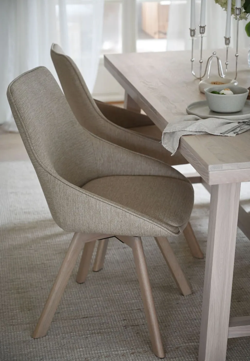Alison Stol | Beige Tyg | Vitpigm. Ekben