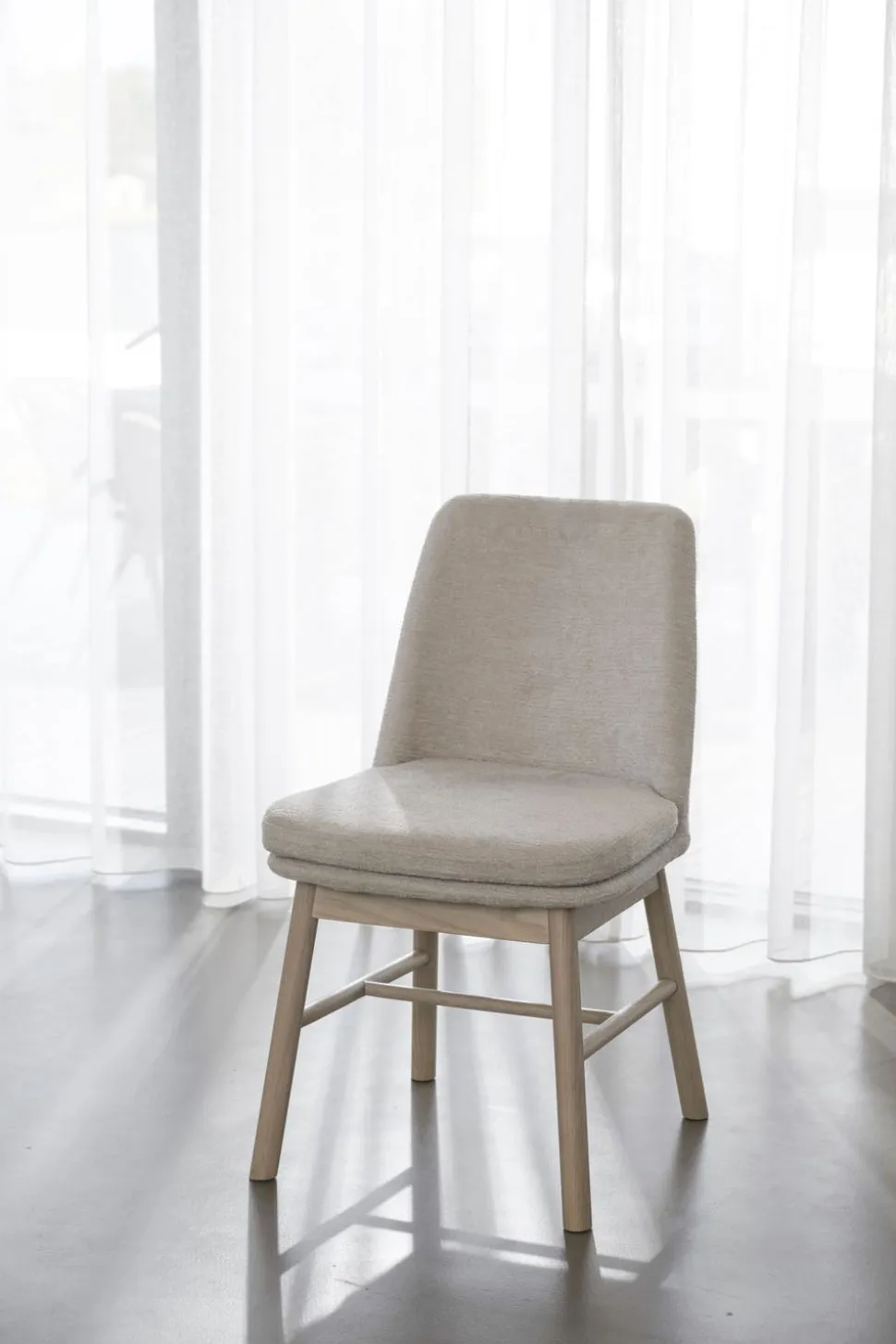Amesbury Stol | Ljusbeige / Vitpigm.