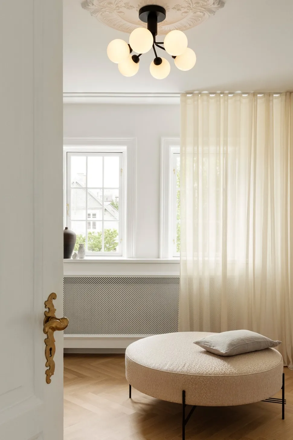 Apiales 6 Ceiling Taklampa | Satin Black/Opal