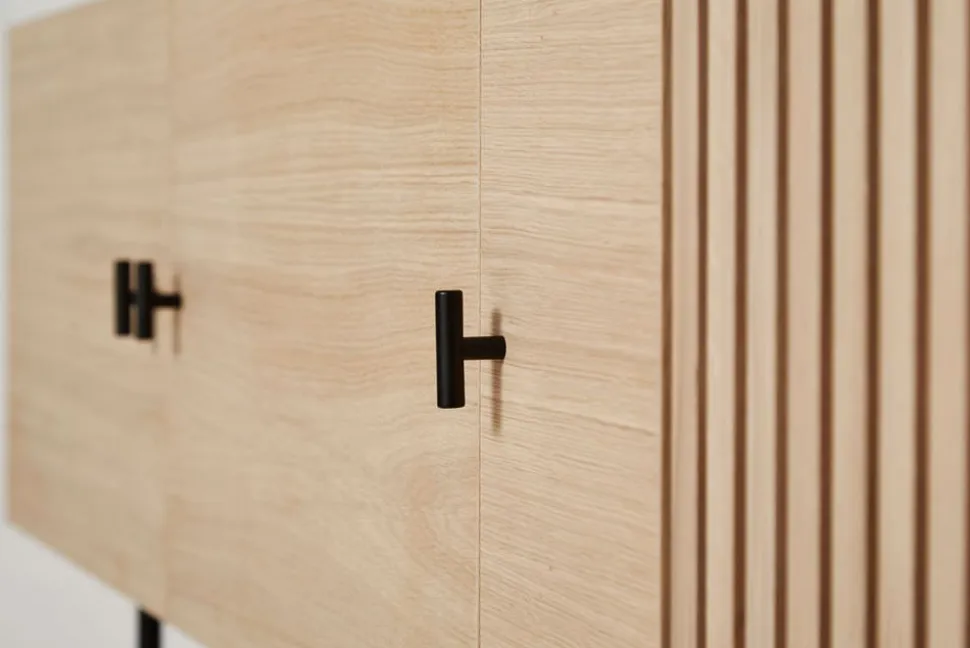 Array Sideboard | Vitpigmenterad 180
