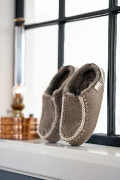 Beatrice Fårskinnstofflor Chestnut | Storlek 36