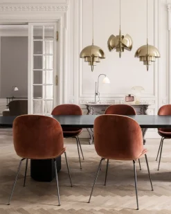 Beetle Stol | Plast med kudde, 4-ben metall