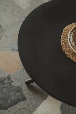 Bertha Soffbord | Dark Concrete