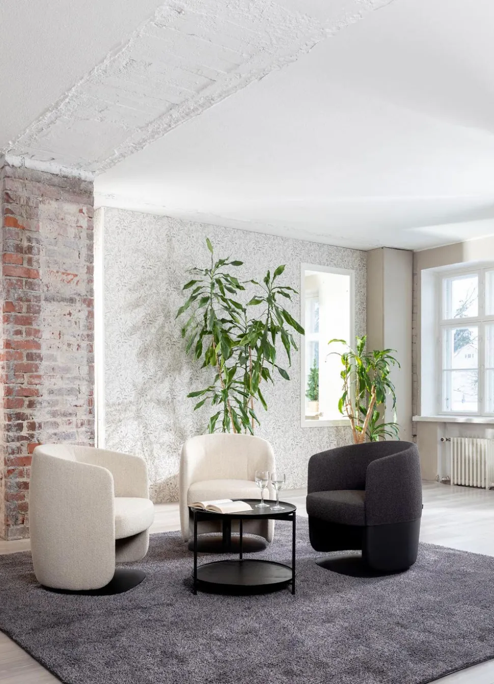 Bonita Snurrfåtölj | Tyg/Läder
