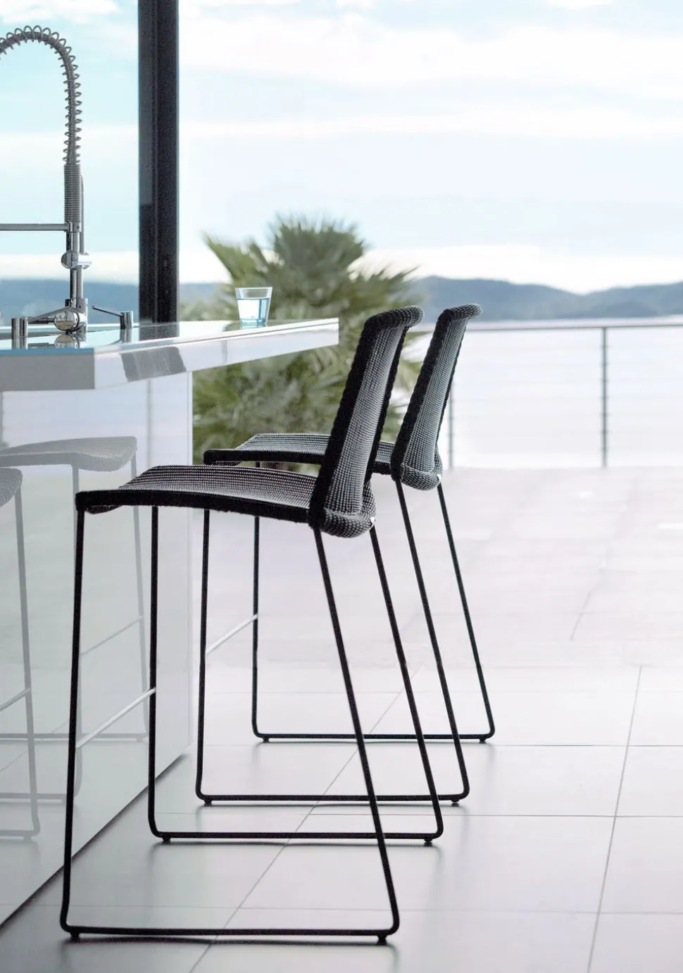 Breeze barstol | White/ Grey