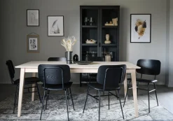 Brent Stol | Svart ask, Svart