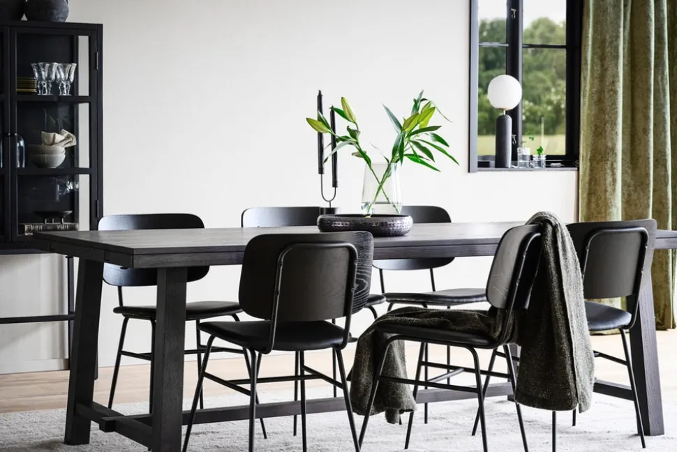 Brent Stol | Svart ask, Svart