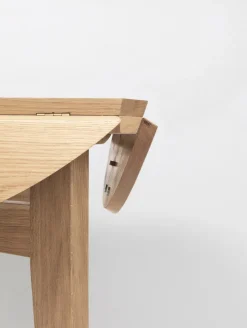 B-Table Matbord Ek 85x85/Ø116