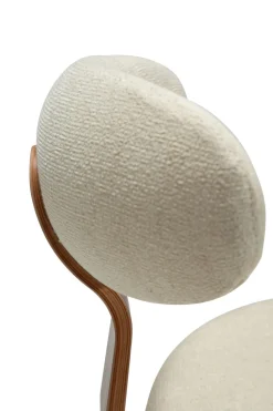Buckle Stol | Frosted Almond Bouclé | Valnöt