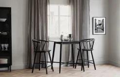 Carmen Barstol | Svartlack
