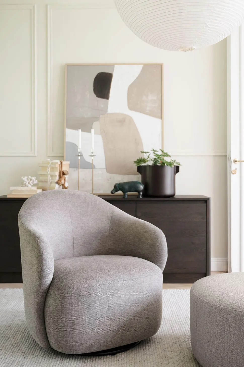 Chapeltown Snurrfåtölj | Brenda 34 Beige