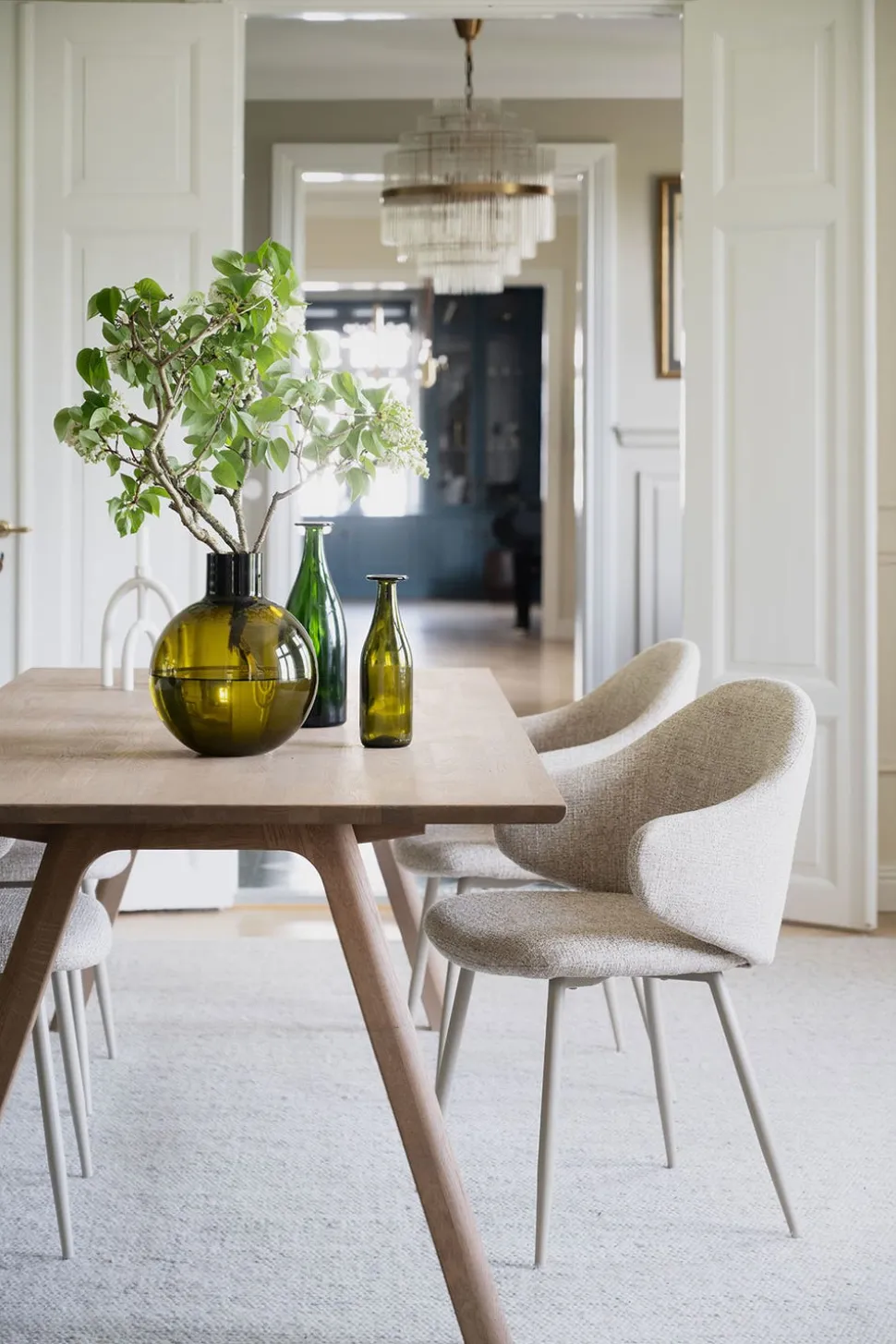 Clapperton Matbord 220x95 | Sandfärgad Ek