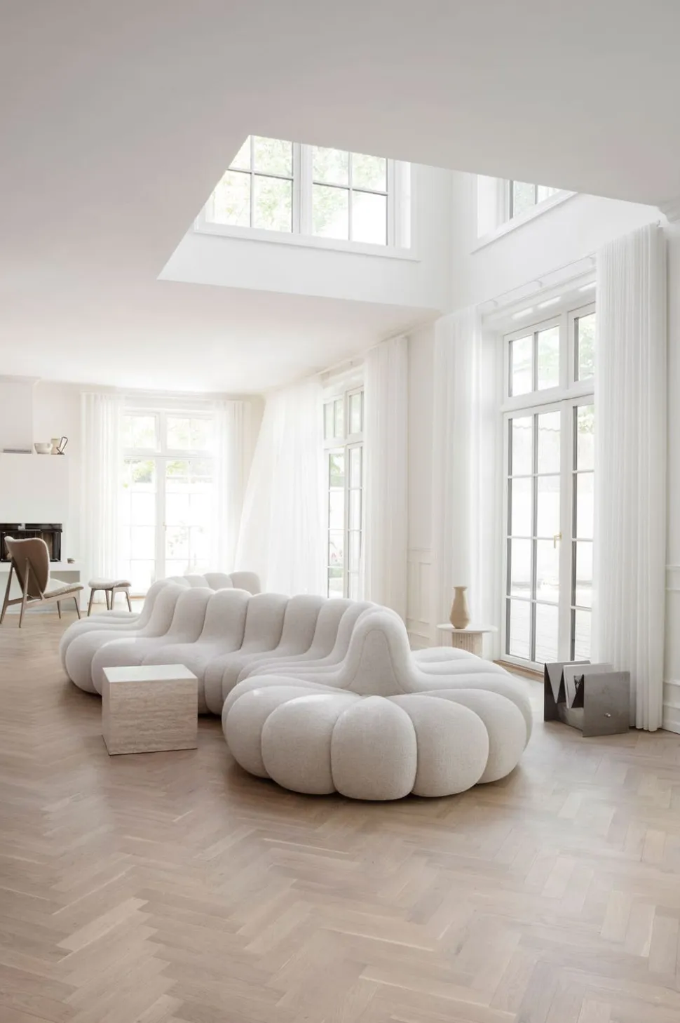Cubism Soffbord | Small | Travertine