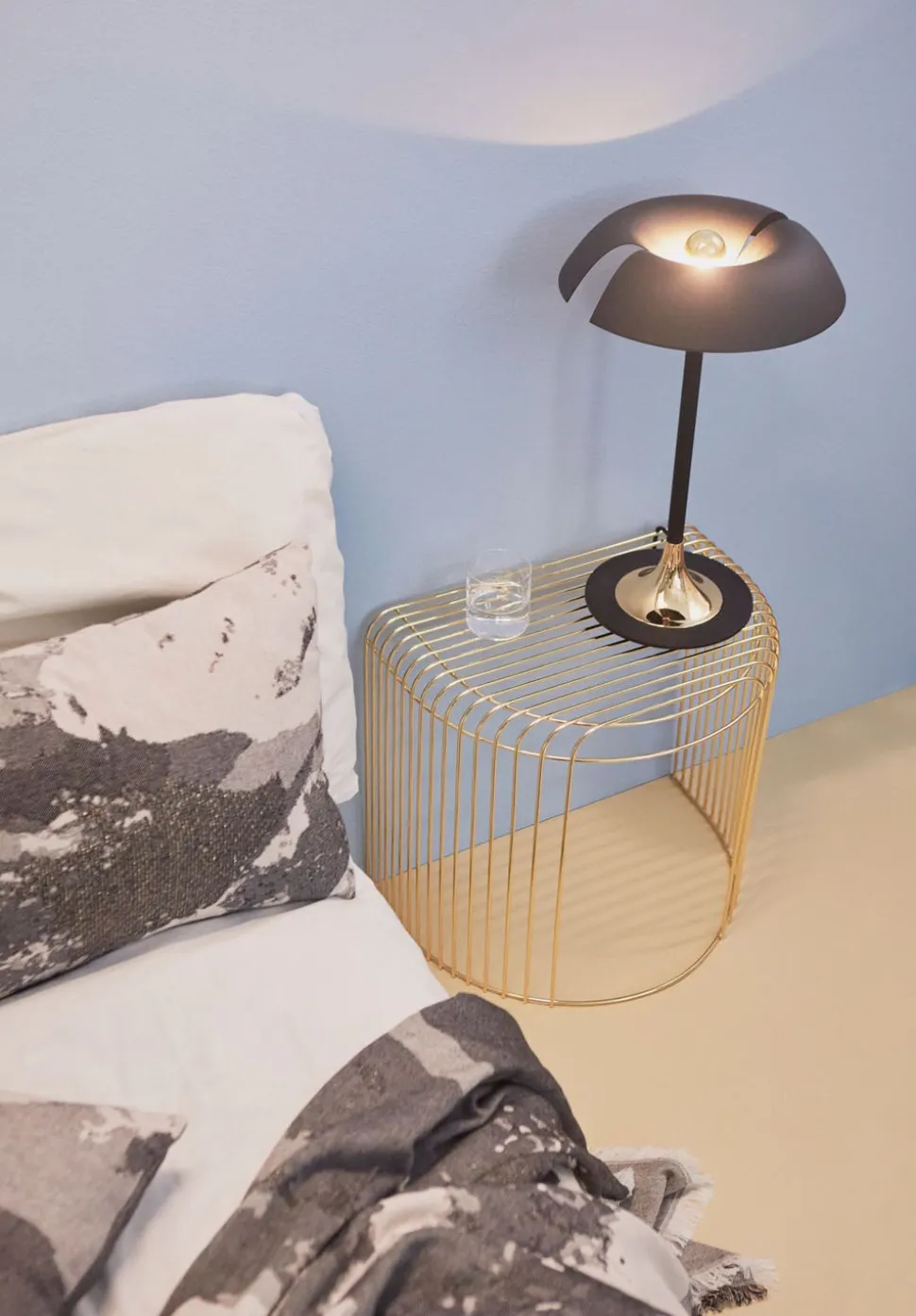 Curva Sidobord | Svart