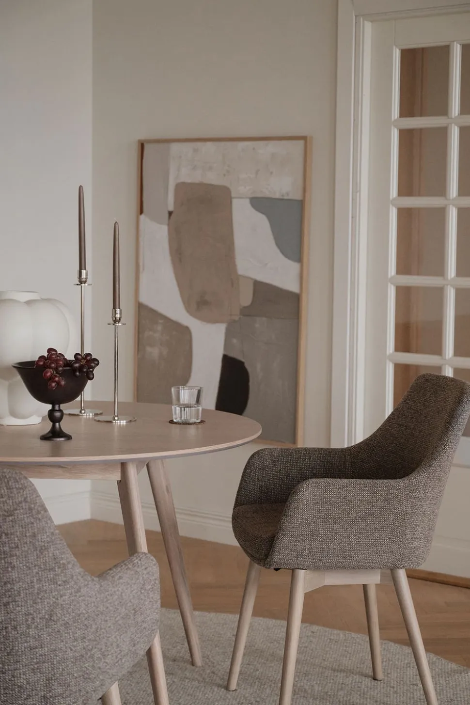 Denley Karmstol | Mörkbeige/Vitpigmenterad Ek
