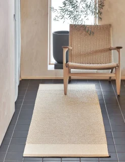 Edit Matta 230x320 | Beige / Vanilla / Beige Metallic