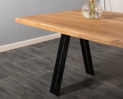 Elegant Matbord | Metallben