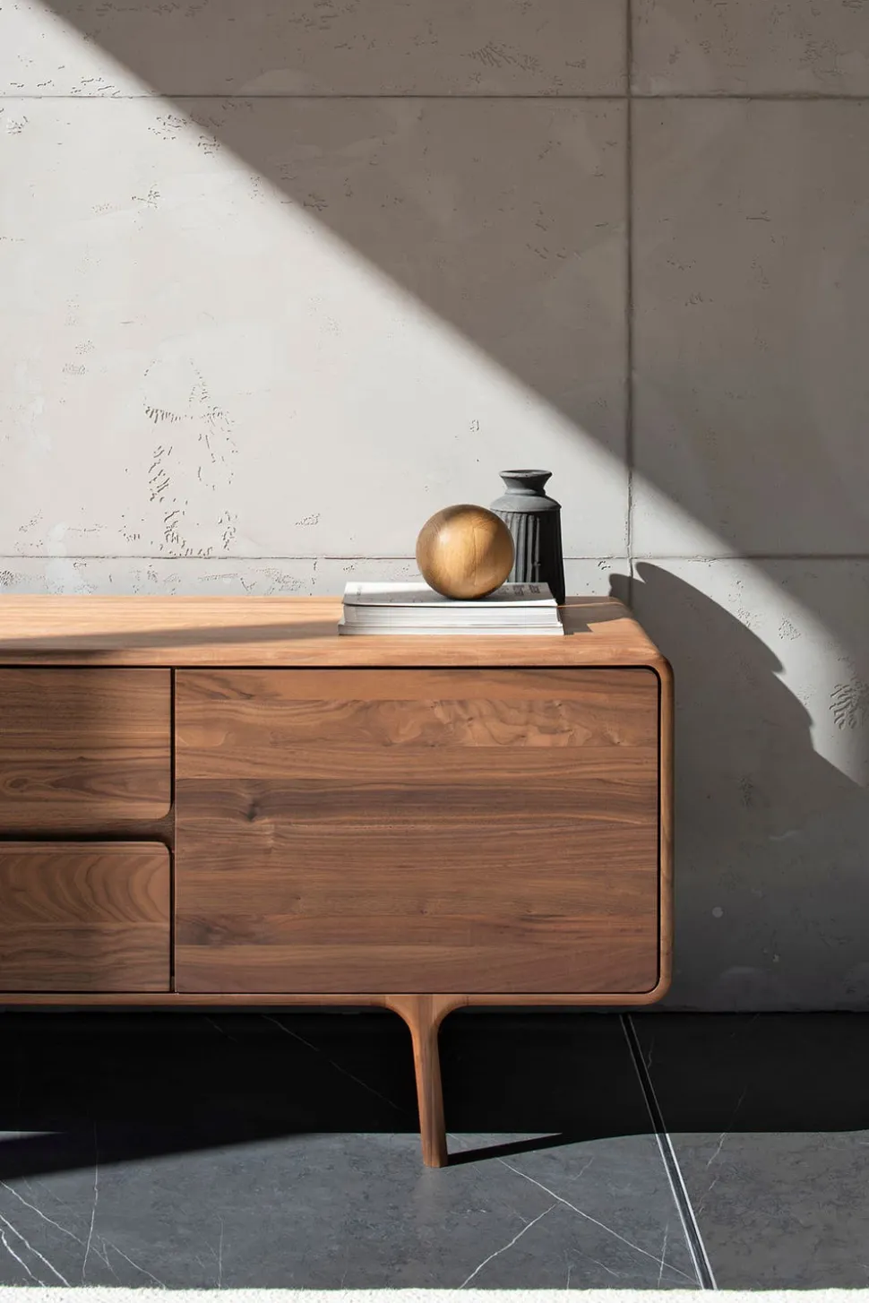 Fawn sideboard 180