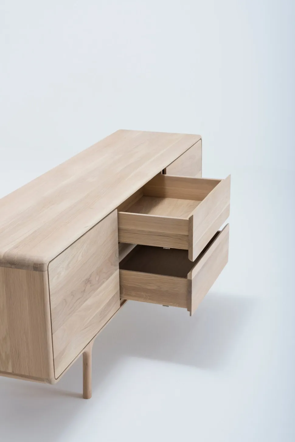Fawn sideboard 150