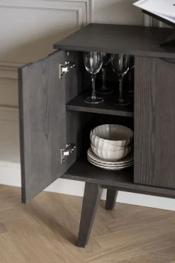 Filippa Sideboard 150 Mörkbrun Ek