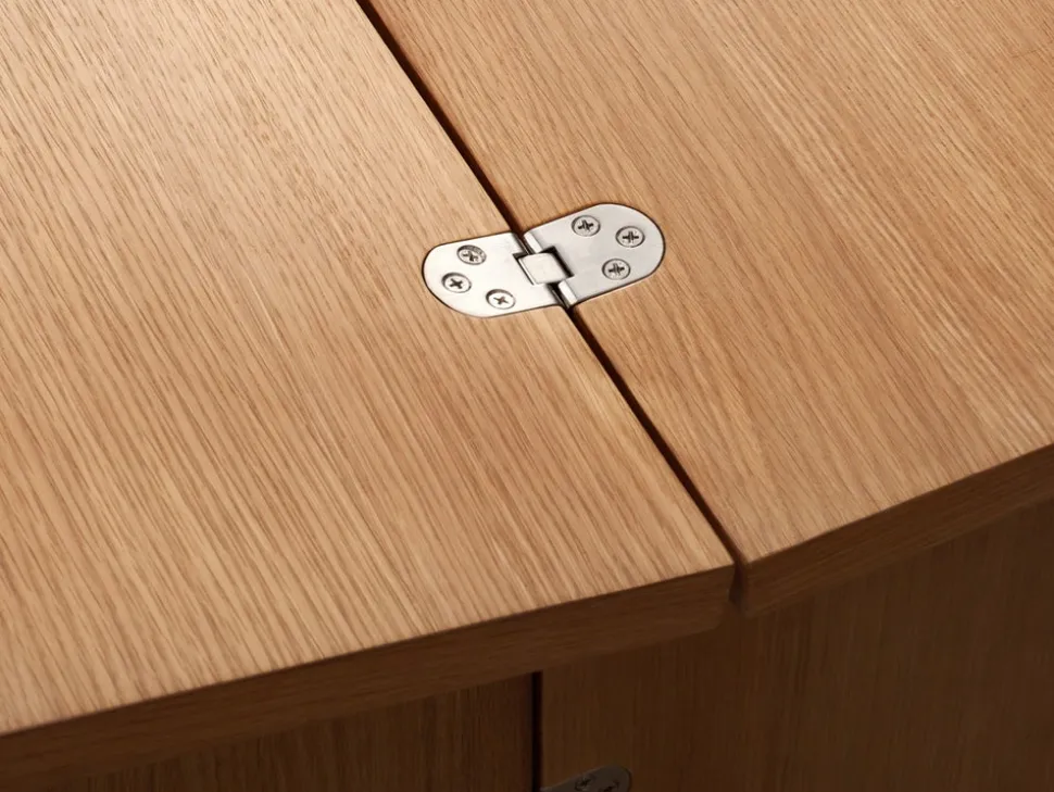 Flip Table | Oak