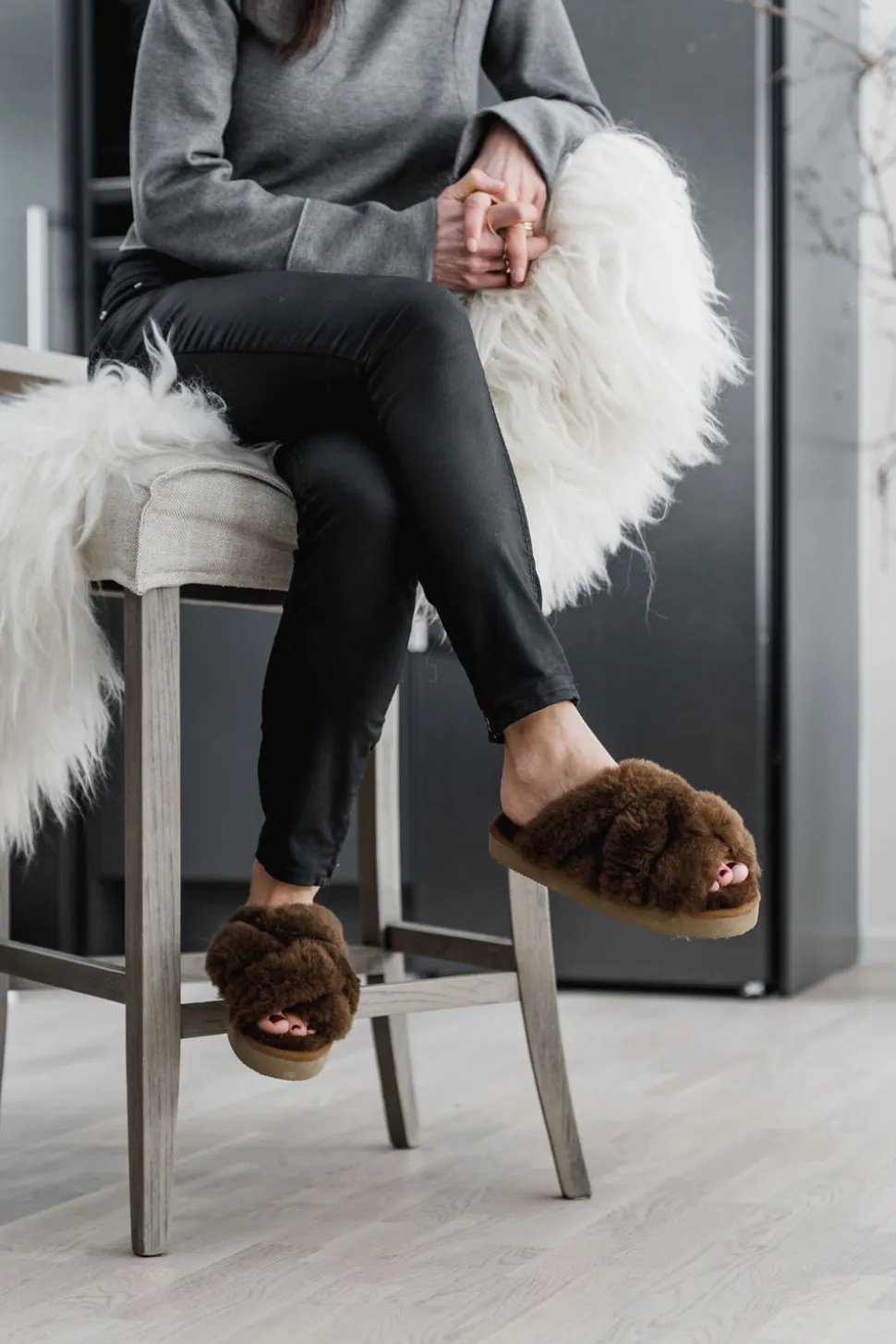 Gabriella Fårskinnstofflor Rusty Brown | Storlek 36