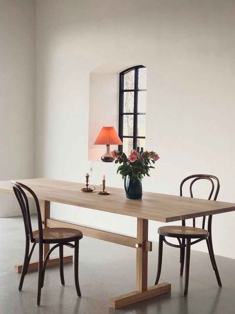 Gaspard Matbord 240 | Ljus Ek