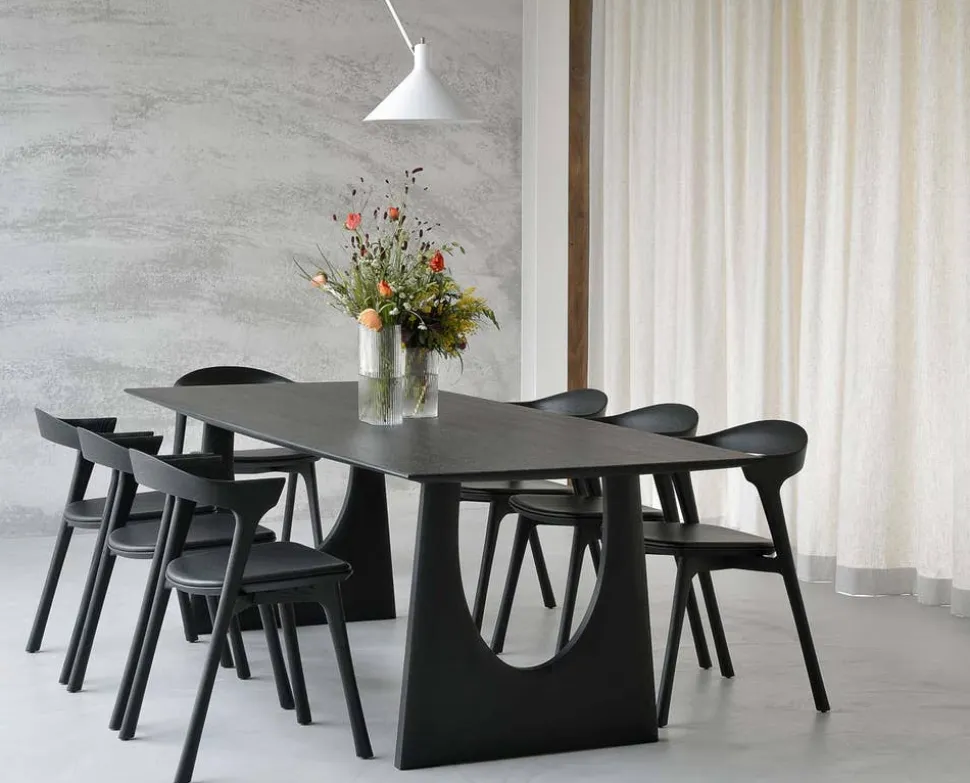 Geometric Matbord | Ek | 220 cm