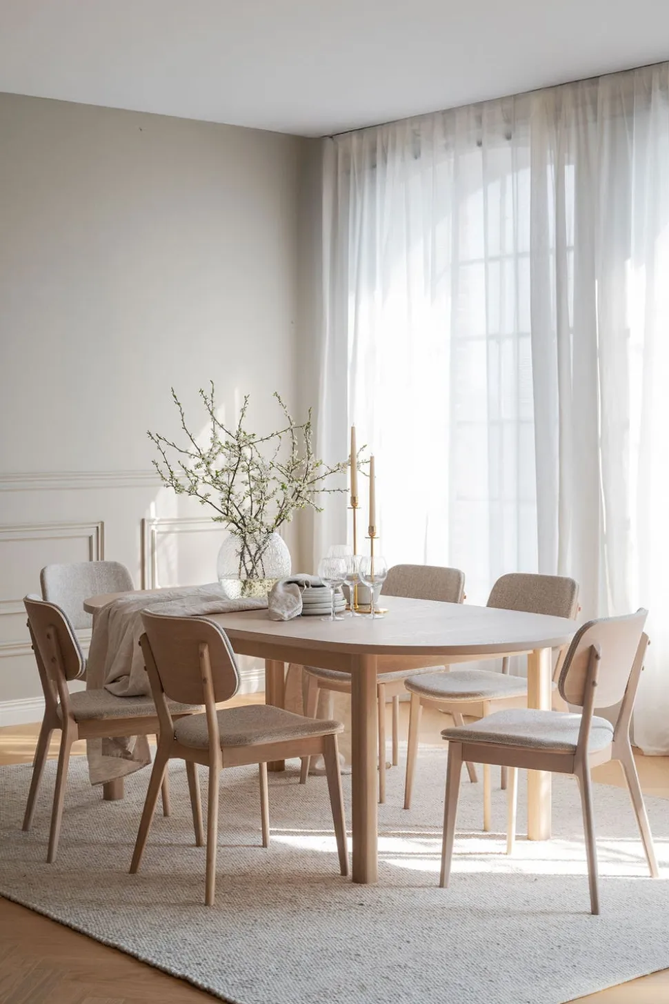 Gifford Matbord 220x105 | Vitpigmenterad Ek