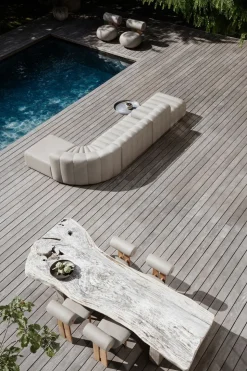 Hippo Lounge Chair Outdoor | Sunbrella Savane Coconut