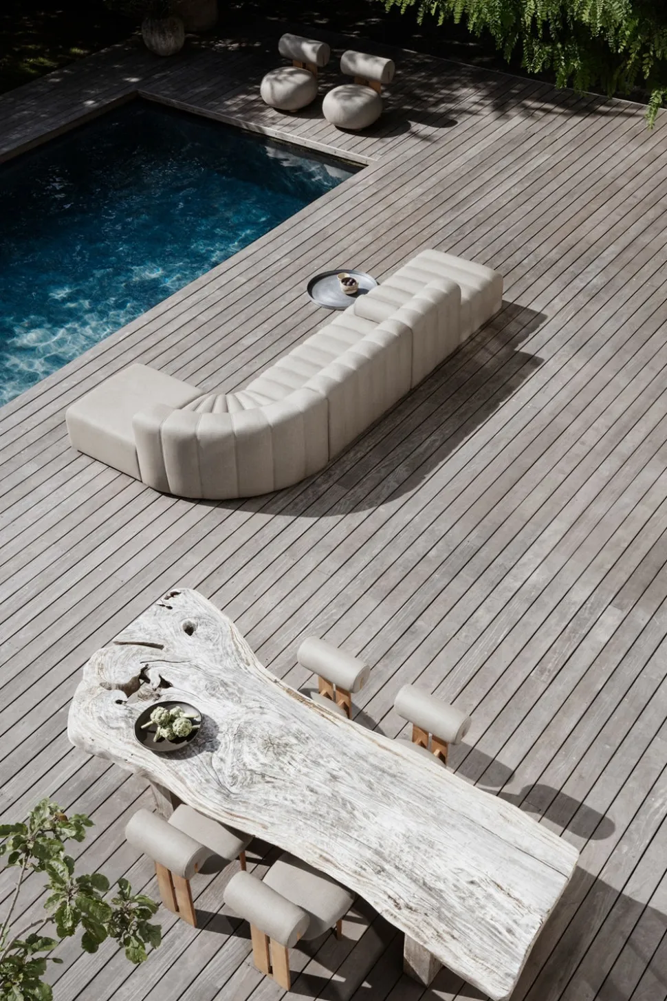 Hippo Lounge Chair Outdoor | Sunbrella Savane Coconut
