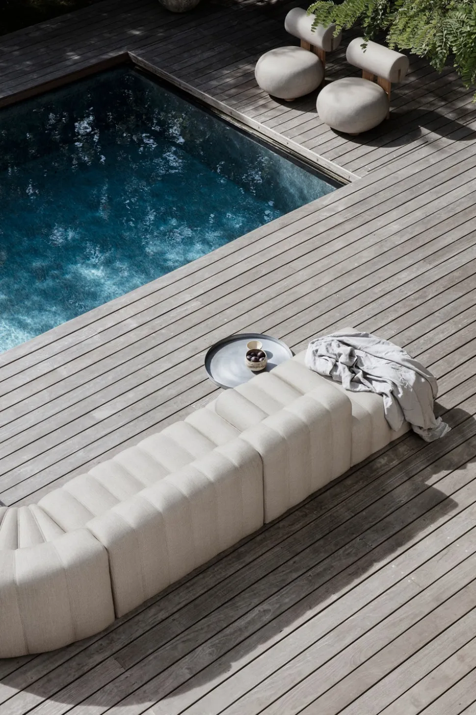 Hippo Lounge Chair Outdoor | Sunbrella Savane Whisper