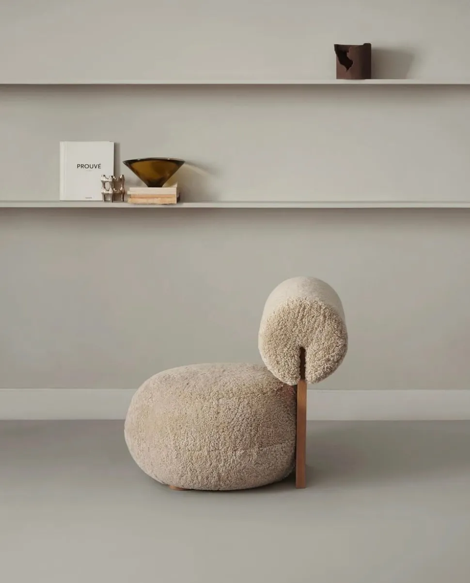 Hippo Lounge Chair | Trärygg