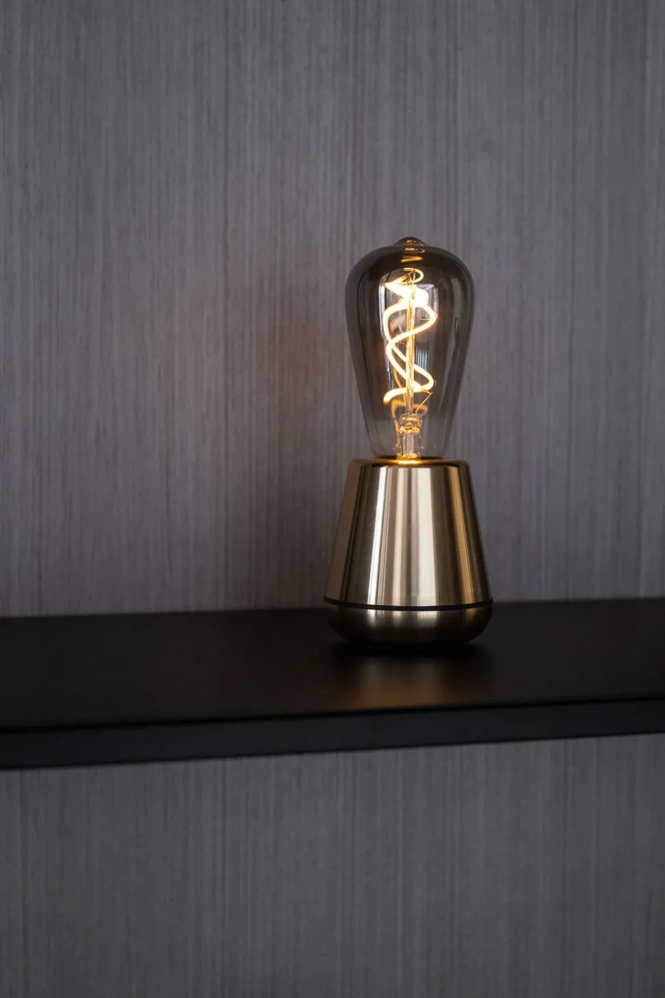 Humble One Bordslampa | Gold