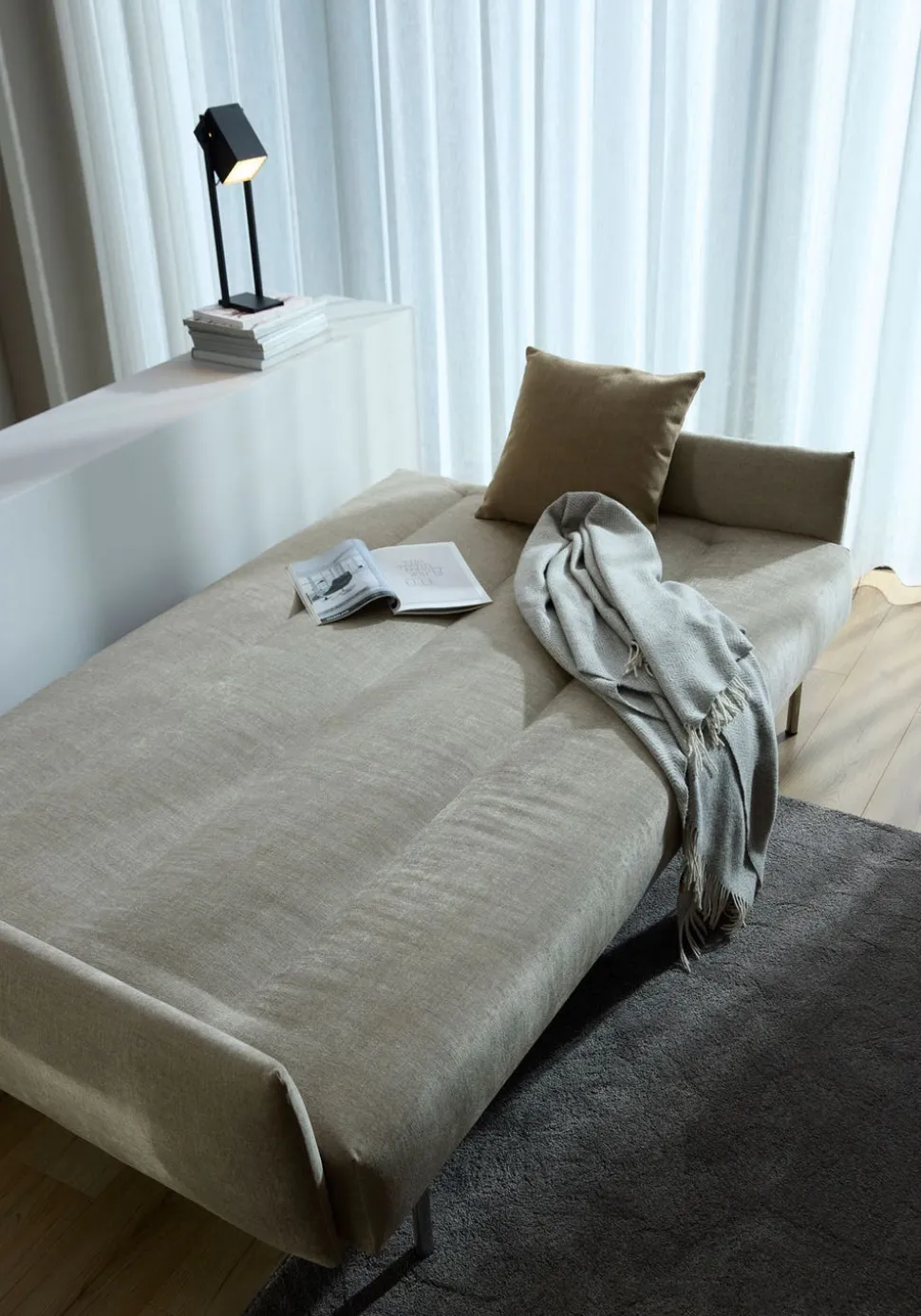 Jillis Bäddsoffa Armstöd | 280 Avella Sand