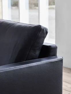 Juul 903 Rak Soffa