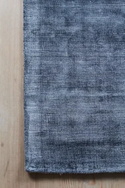Karma matta washed blue 200x300