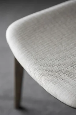Kato Stol | Brunlackad Ek, Beige