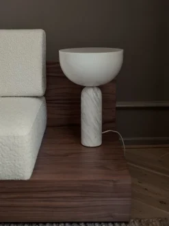Kizu Bordslampa Large | Vit Marmor