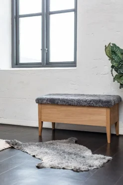 Klinte Bänk 45 | Oljad Ek | Fårpälsimitation