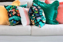 Kuddfodral Botanical Cherry Svart