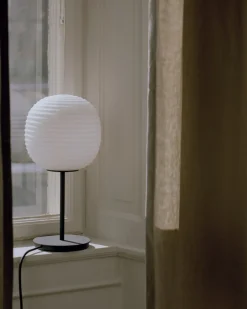 Lantern bordslampa Medium