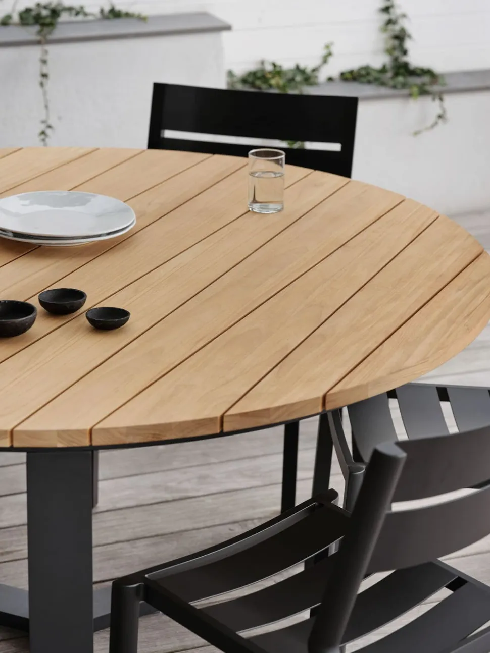 Laurion Matbord Ø150 | Teak / Aluminium
