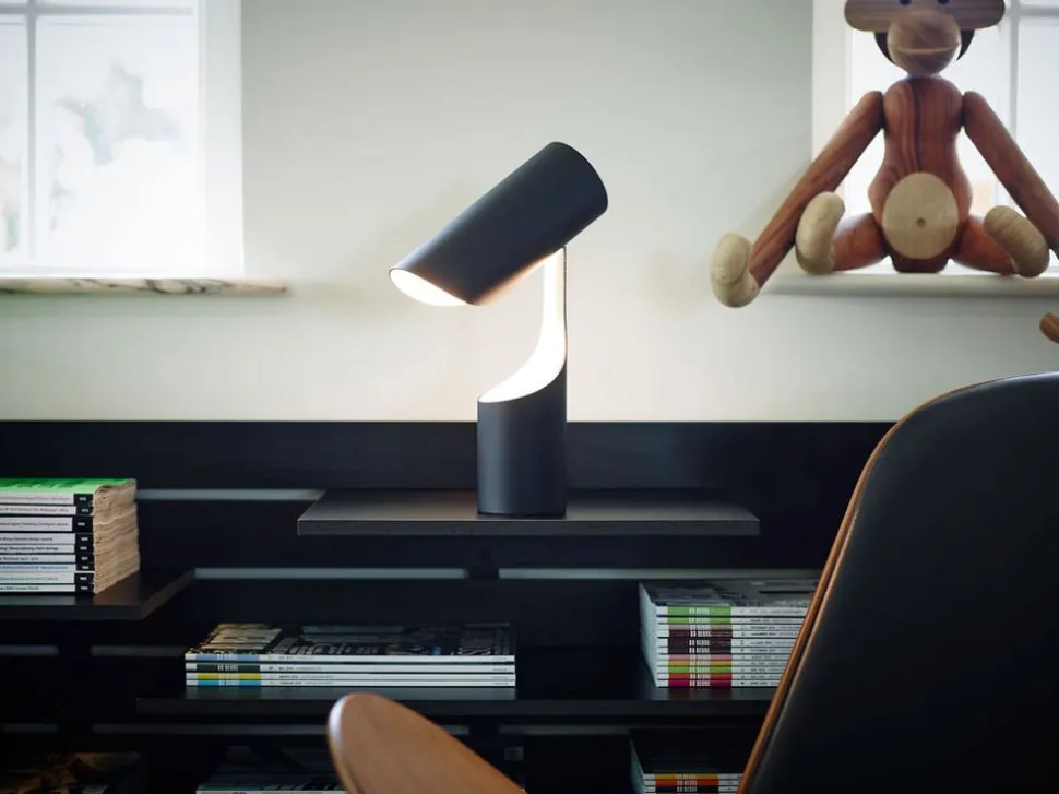 Le Klint 353 | Mutatio Bordslampa