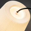Le Klint 320 Snowdrop | Bordslampa