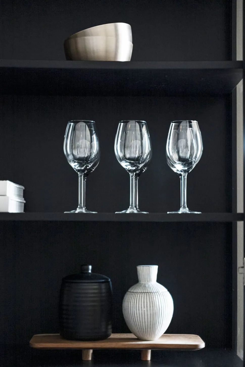Line Vitrinskåp | Svart, 2 Glas